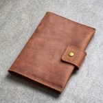 Regalo corporativo anotador Medium Vakapi en D&A confecciones. Indumentaria de trabajo