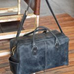 Regalo corporativo Bolsa de mano de cuero Vakapi en D&A confecciones. Indumentaria de trabajo