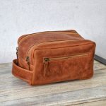 Regalo corporativo Neceser XL Vakapi en D&A confecciones. Indumentaria de trabajo